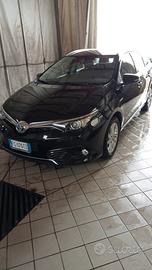 Toyota Auris tour