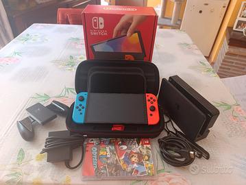 Switch OLED + Super Mario Odyssey 