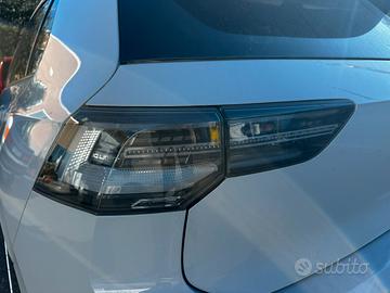 Fanali vw golf 8