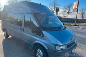Ford transit 9 posti autovettura tetto alto