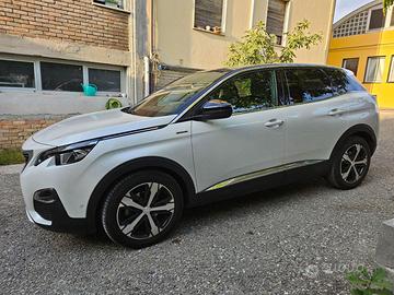 Peugeot 3008  BlueHDi  GT Line  2018 Gancio traino