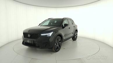 VOLVO XC40 2.0 b3 Plus Black Edition auto