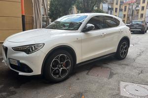 STELVIO 190 cv TI 2.2. AT8