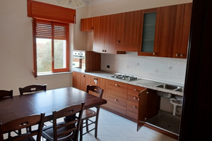 Vendita casa indipendente su due piani