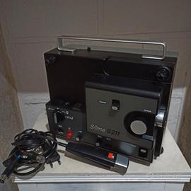 Proiettore 8mm SILMA S211 sonoro. 
Pari al nuovo