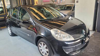 Renault Clio Storia 1.2 5 porte