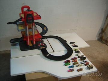 GIOCO X BAMBINI "GARAGE MULTIPIANI "