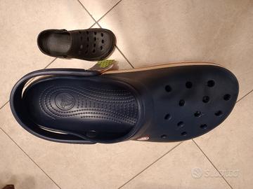 Crocs scarpa gigante da esposizione 