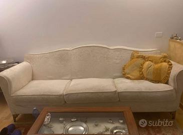 divano in tessuto