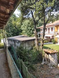 Casa con pozzo, giardino e garage 3 macchine