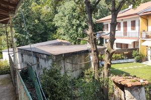 Casa con pozzo, giardino e garage 3 macchine