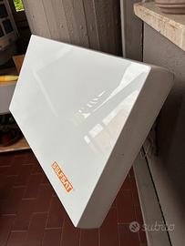 Parabola satellitare ultrapiatta