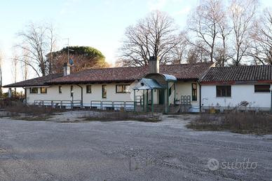 COMPLESSO A TRICESIMO