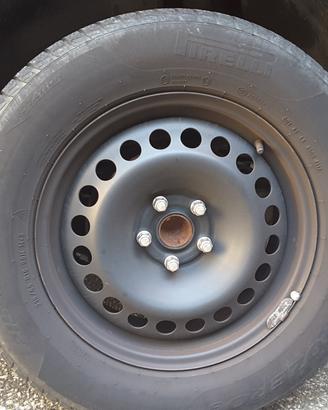 Cerchi in ferro 16" + gomme invernali