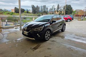 Renault Captur Plug-in Hybrid E-Tech 160 CV Initia