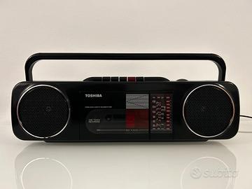 Toshiba Radio Stereo Vintage Cassette RT-8027