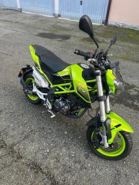Moto Benelli 125