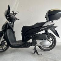 Scooter Honda Sh300