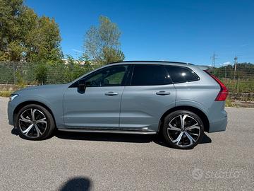 Volvo XC60 in condizione perfetta info al telefono