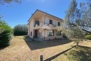 VILLA SINGOLA A MONTEFIASCONE