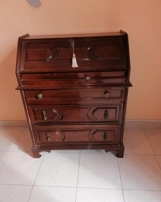 scrittoio in arte povera