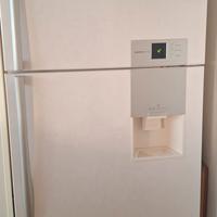 Frigorifero LG con dispenser acqua