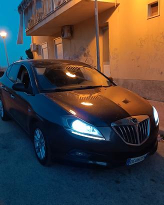 lancia delta 120cv 1.6 Multijet 