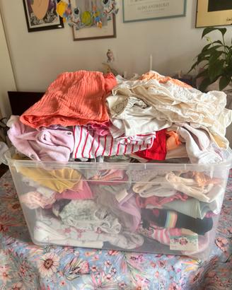 Lotto vestiti bimba 0-18 mesi