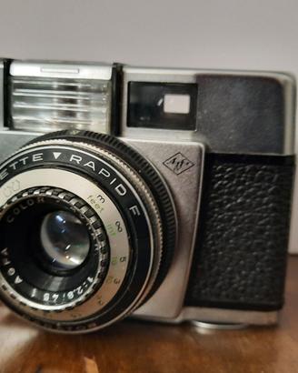 Macchina fotografica d'epoca a rullino AGFA