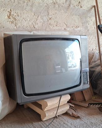 TV anni 70 da 28 pollici