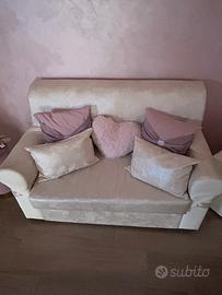 Divano e contenitori