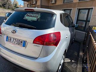 AUTOVETTURA KIA VENGA