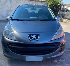 PEUGEOUT 207 