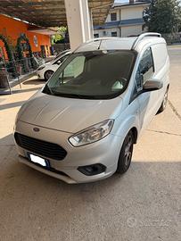 Ford transit courier 2022
