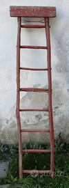 Scala vintage in legno a pioli