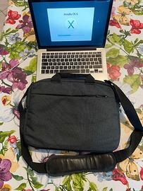 MacBook Pro 13" Retina con Borsa Tucano e coverMac