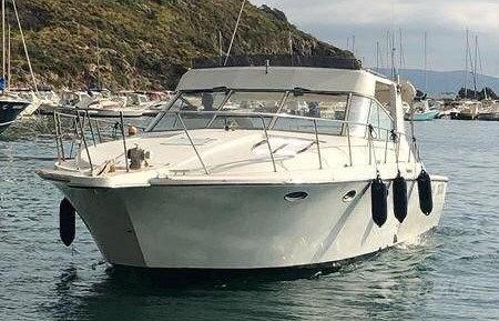 Bertram trojan yacht-bertram 38 express 1987 - Sea Level Traders