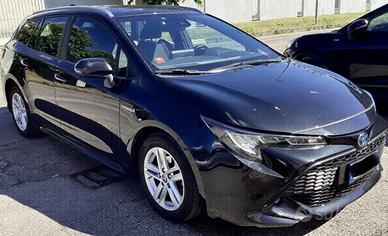 Toyota Corolla Touring Sports 1.8 Hybrid Business 