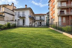 2 LOCALI A NICHELINO