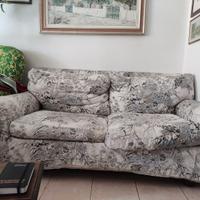 Divano letto cuscini piumino