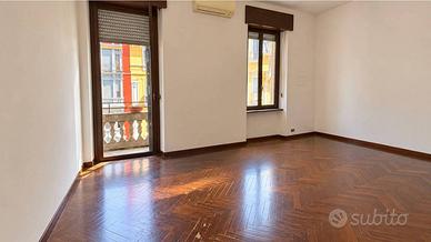 Appartamento di 141 m² con 4 locali a Milano