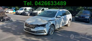 Ricambi usat SKODA SUPERB SW B8 2.0 TDI 110KW- DSR