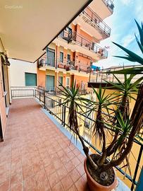 5 vani con terrazzo