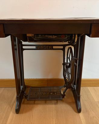 Macchina da cucire Singer 15 M 28 monza del 1937
