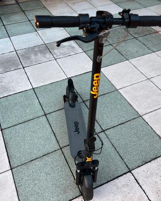 Scocca intera monopattino Jeep JAF safe ride
