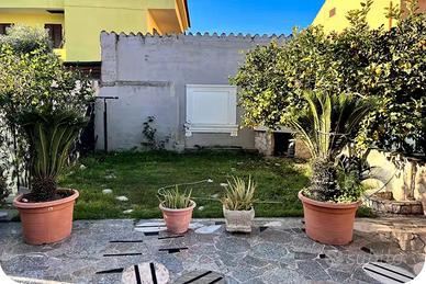 Vacanze alla Maddalena Spiaggia (capoterra)