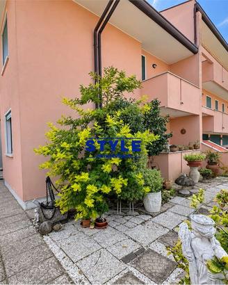 APPARTAMENTO AL PIANO TERRA CON SCOPERTO PRIVATO