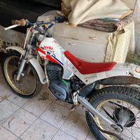 Aprilia moto trial