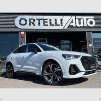 AUDI Q3 SPB 40 TDI quattro S tr. Ident. Black