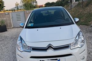 cotroen c3 1,2 benziza  full optional